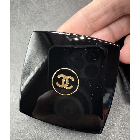 Chanel Ombre Première Longwear Powder Eyeshadow shade 927 Cuivre Rose Brand New! - Picture 9 of 14